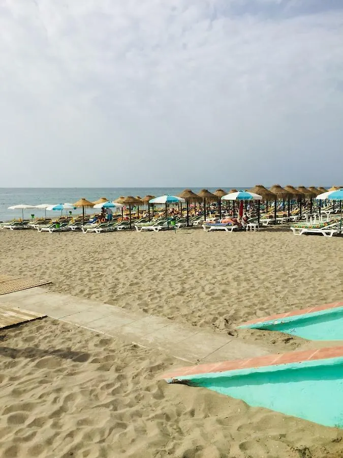 Carihuela Palace Beach Apartment Torremolinos 0*,