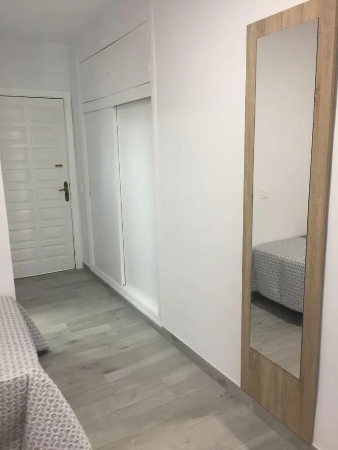 Carihuela Palace Beach Apartment Torremolinos
