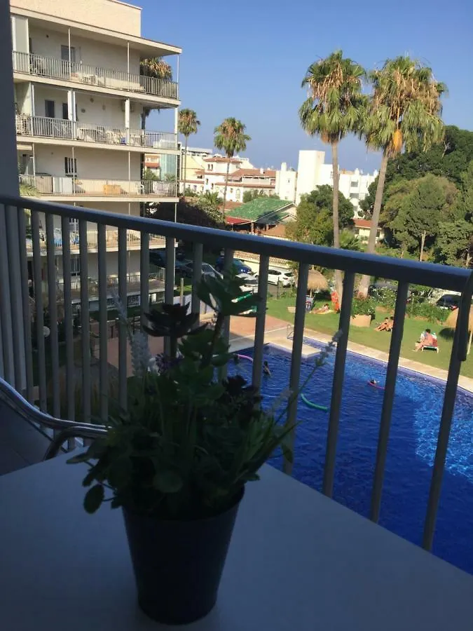 Carihuela Palace Beach Apartment Torremolinos